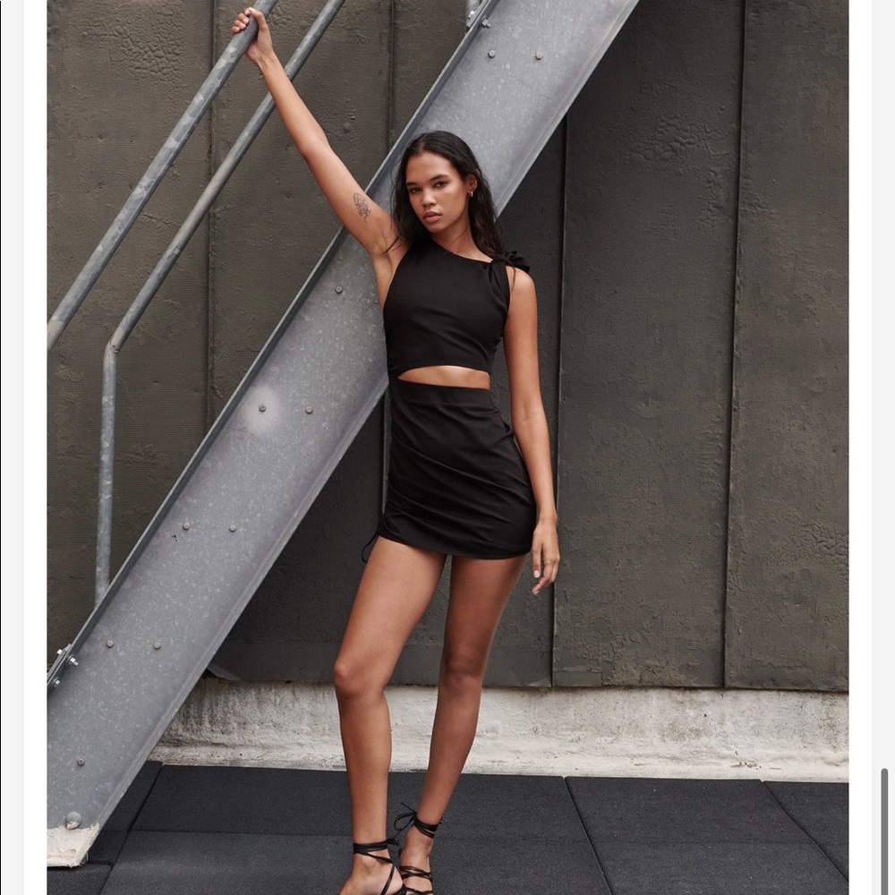 zara cut out dress ✨